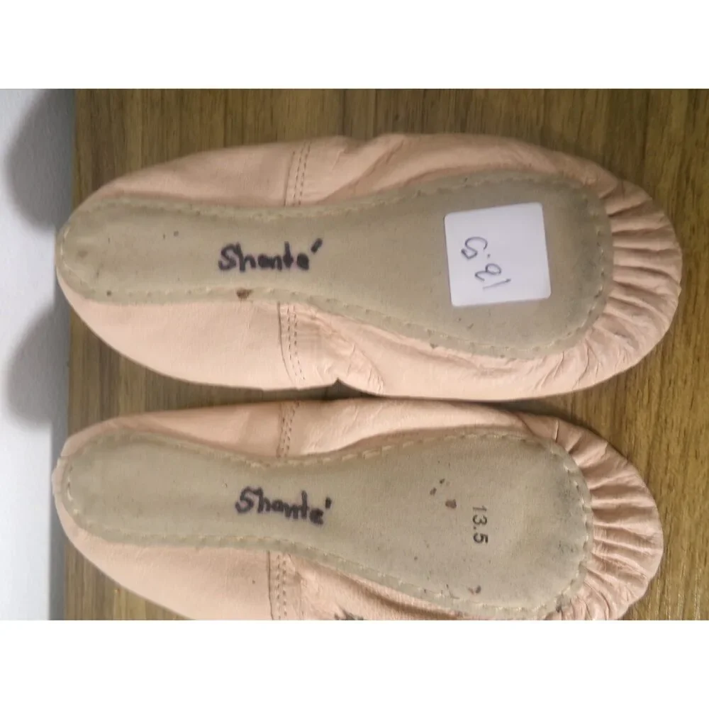 Pre-Owned Dance Ballet Shoes DanzNMotion Child 13.5M kids Leather Single Strap
